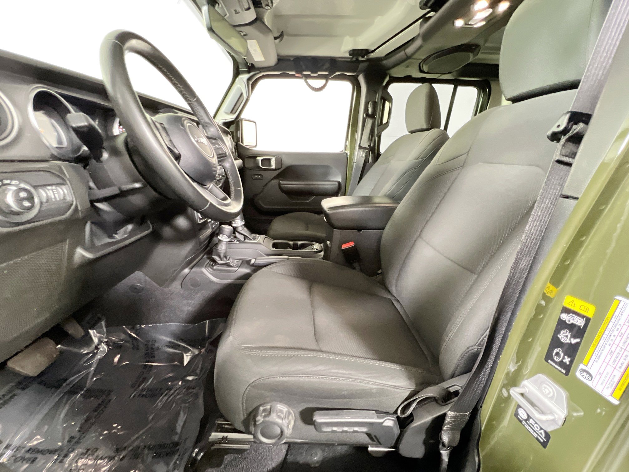 Used 2022 Jeep Gladiator Willys image 20