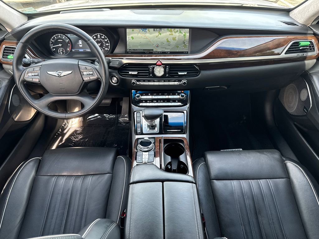 Used 2019 Genesis G90 3.3T Premium RWD image 21