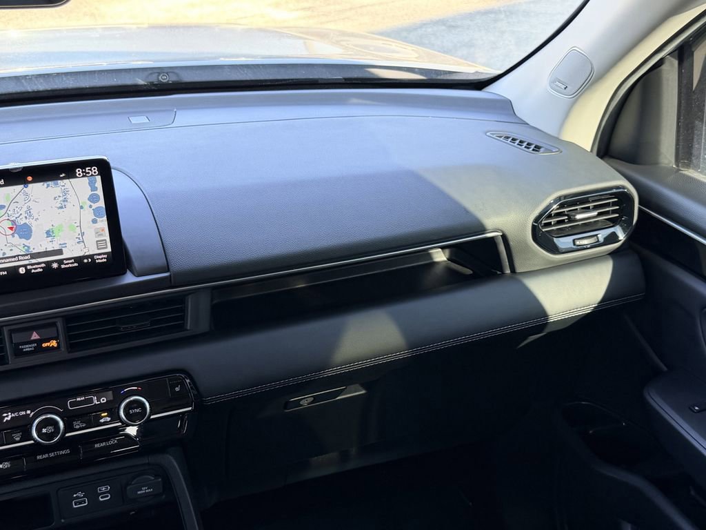 Used 2025 Honda Pilot Touring image 17