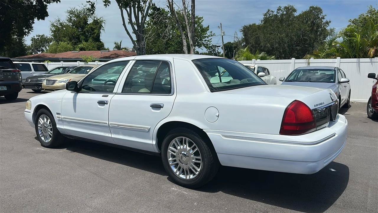 Used 2009 Mercury Grand Marquis LS RWD image 12