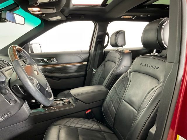 Used 2016 Ford Explorer Platinum image 25