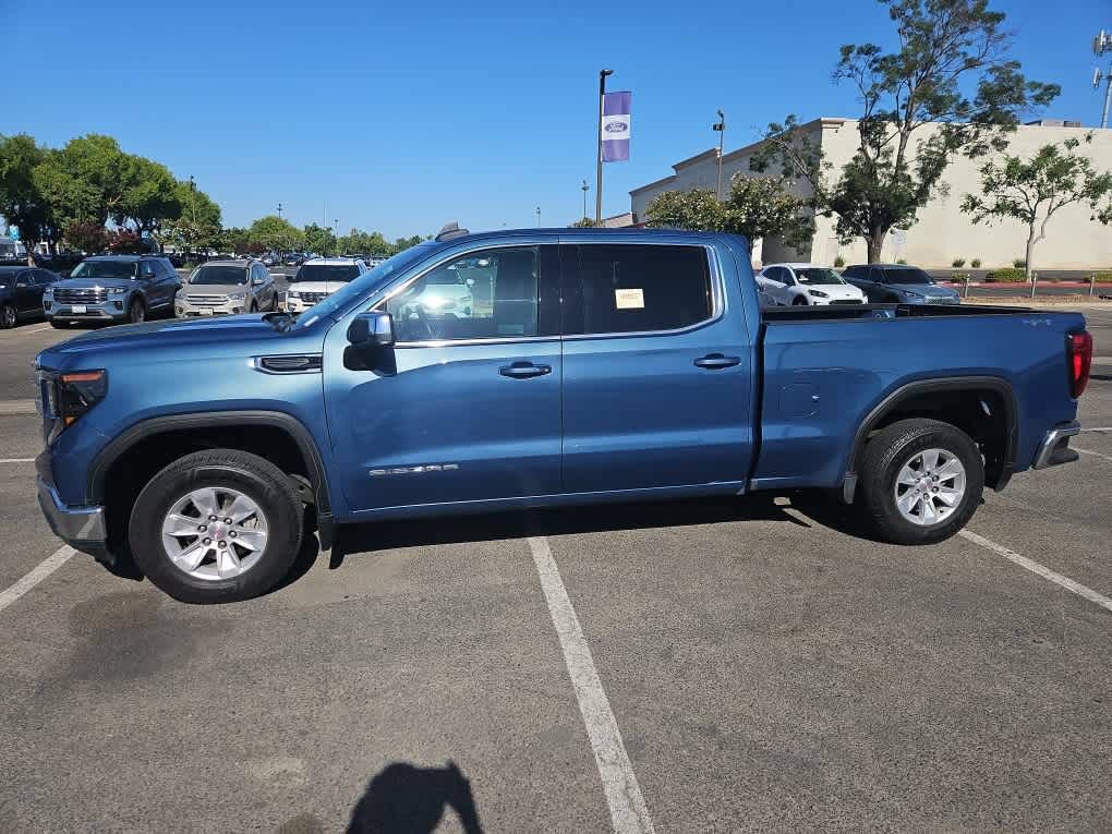 Used 2024 GMC Sierra 1500 SLE AWD/4WD image 4