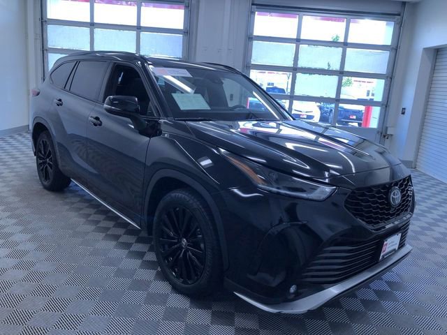 Certified 2025 Toyota Highlander XSE AWD/4WD image 36