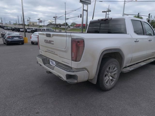 Used 2024 GMC Sierra 1500 Denali w/ Technology Package AWD/4WD image 13