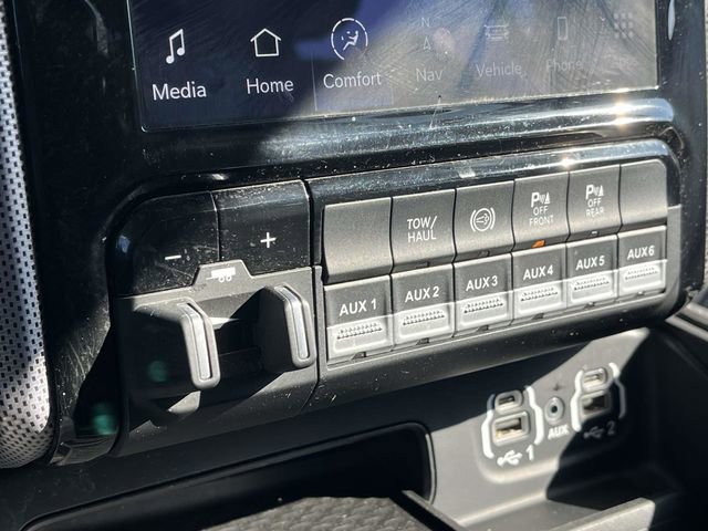 Certified 2022 RAM 3500 Limited image 34