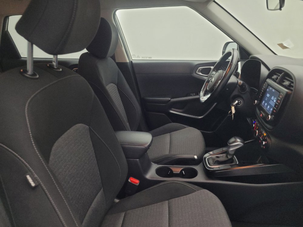 Used 2020 Kia Soul GT-Line FWD image 21