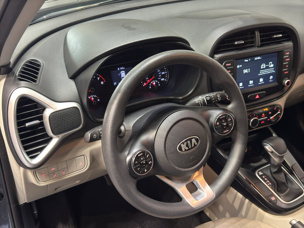 Used 2020 Kia Soul S FWD image 15