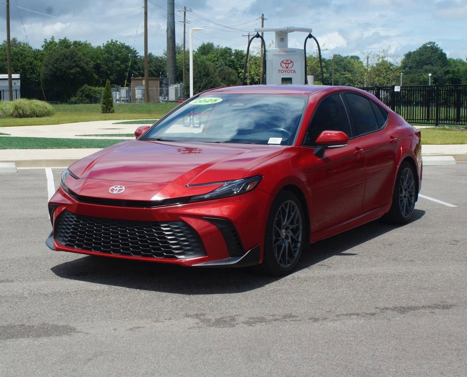 Used 2025 Toyota Camry SE FWD image 23
