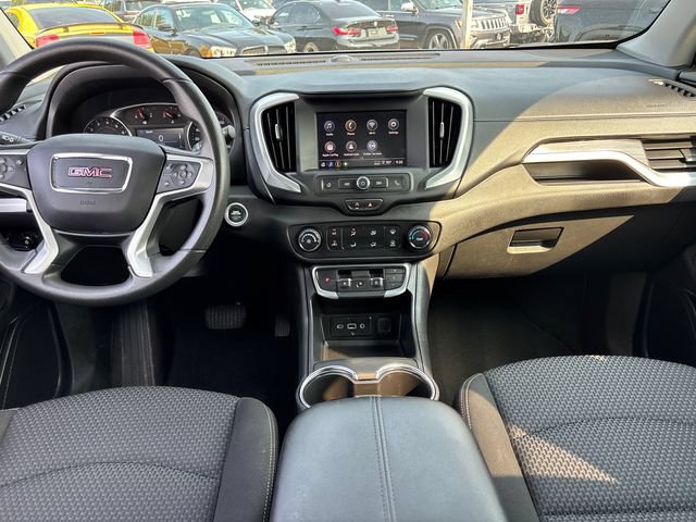Used 2024 GMC Terrain SLE AWD/4WD image 10
