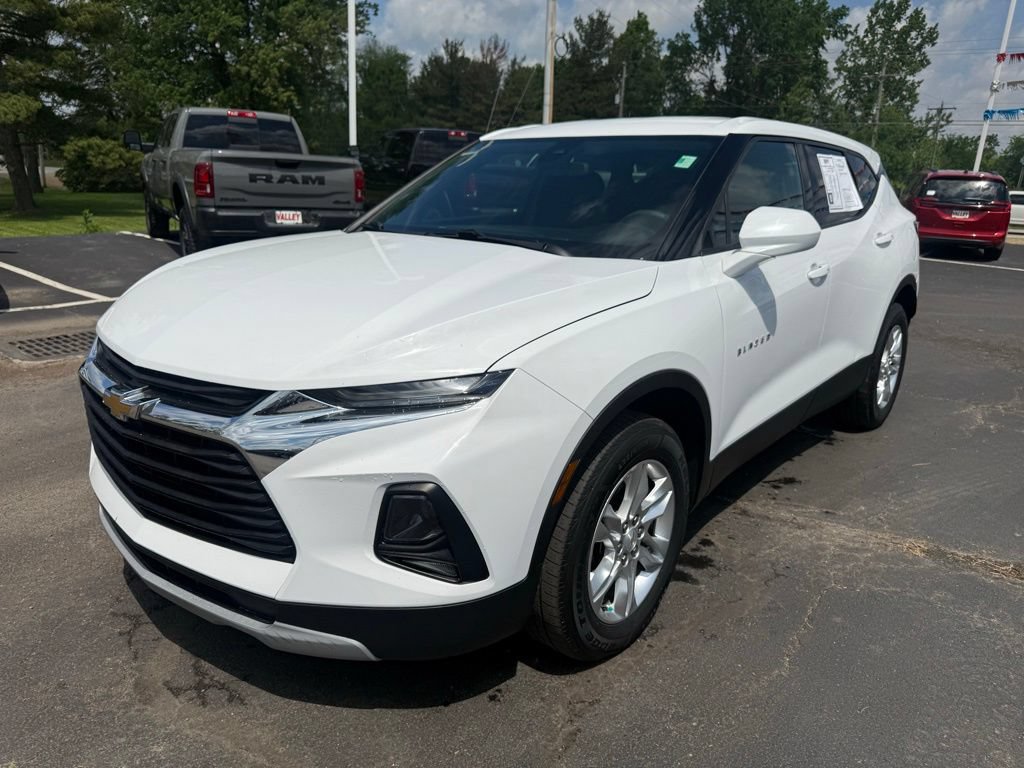 Used 2021 Chevrolet Blazer LT w/ LPO, Cargo Package FWD image 2