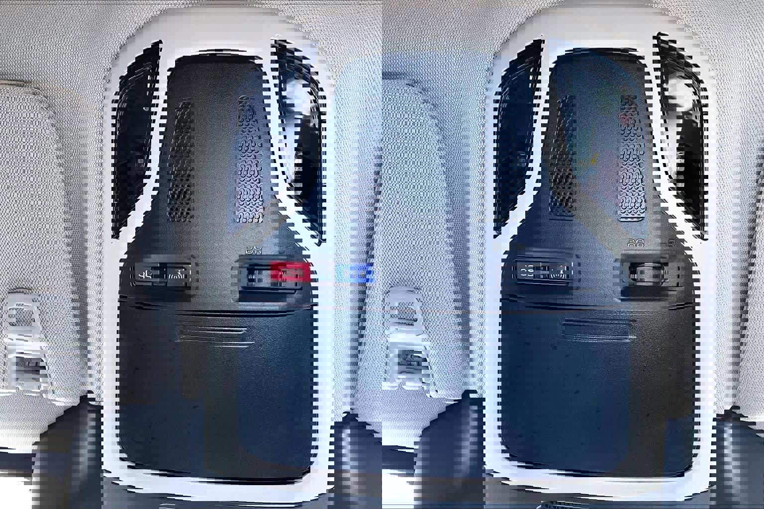 Used 2025 Subaru Outback Premium image 35