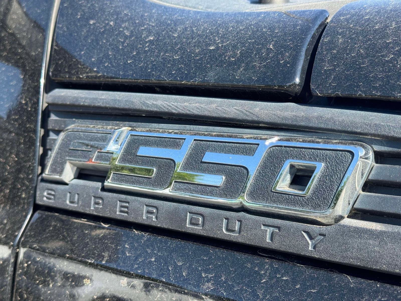 Used 2015 Ford F550 2WD Regular Cab Super Duty image 10
