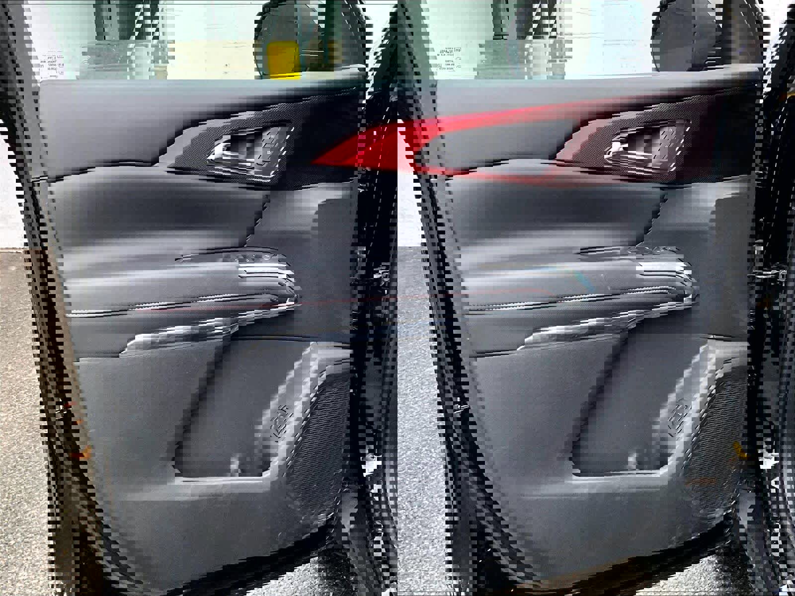 Used 2024 Chevrolet Traverse Z71 w/ LPO, Floor Liner Package image 9