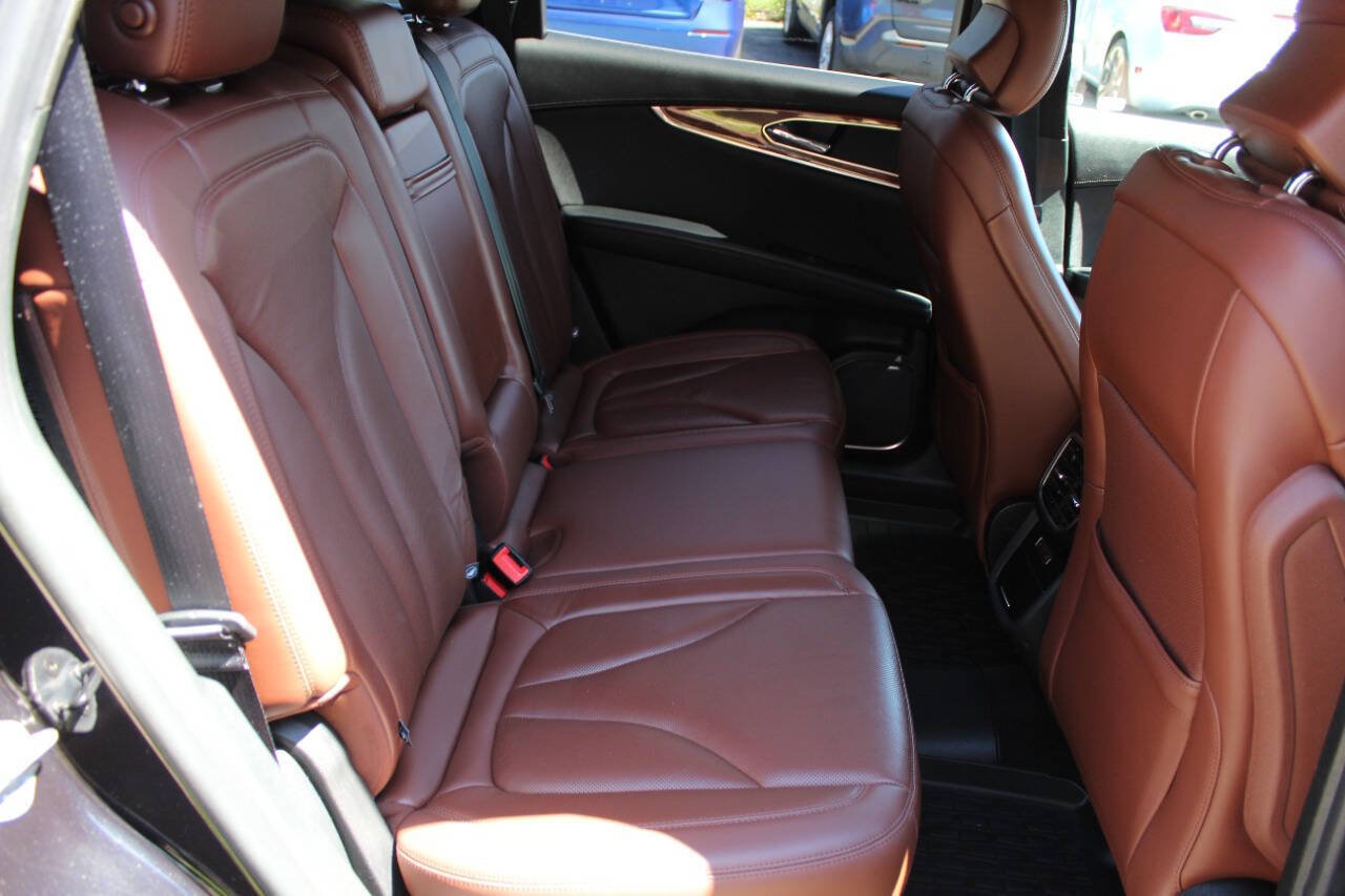 Used 2019 Lincoln Nautilus Reserve AWD/4WD image 17