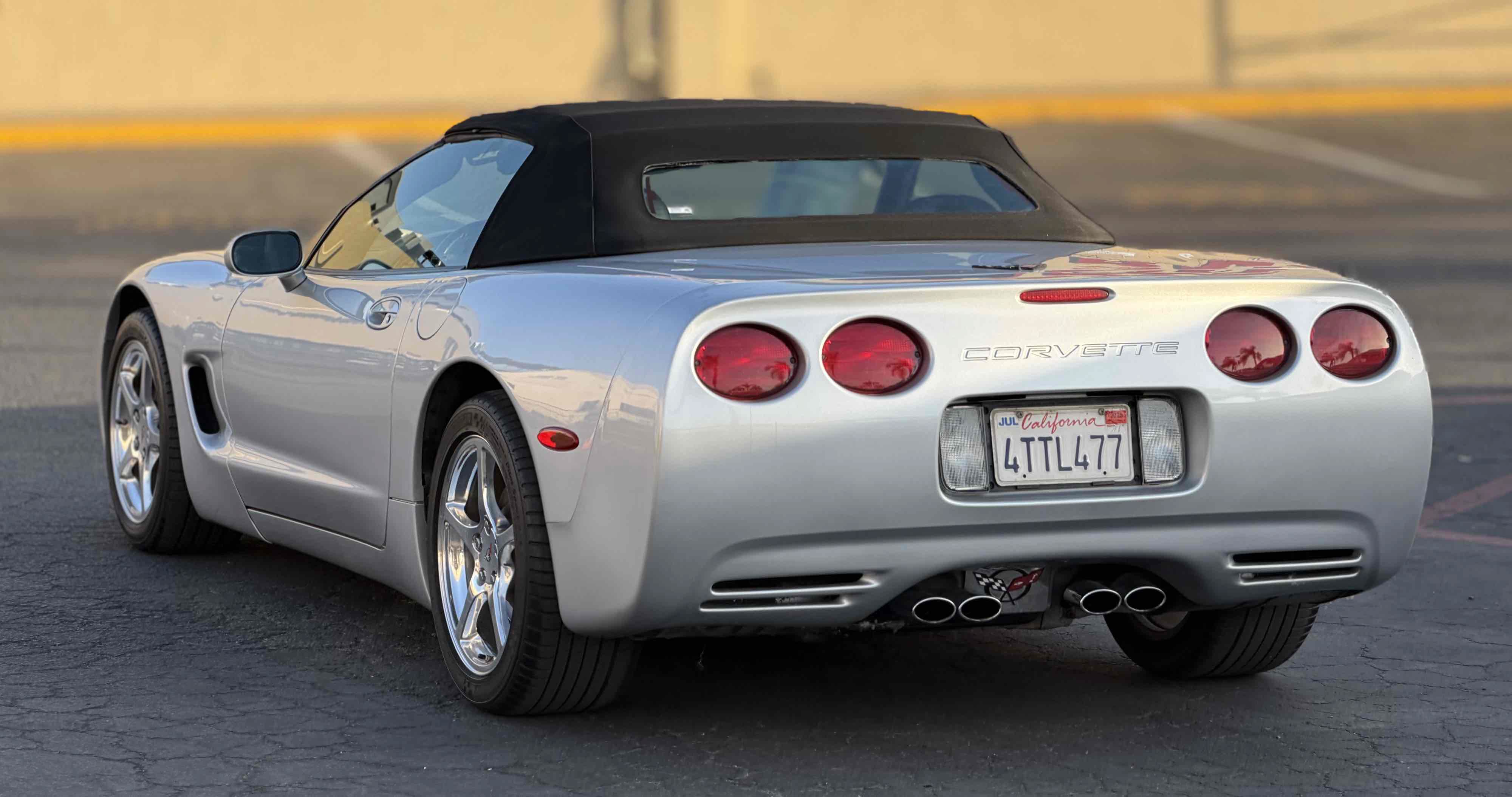 Used 2001 Chevrolet Corvette Convertible w/ Preferred Equipment Group2 RWD image 8