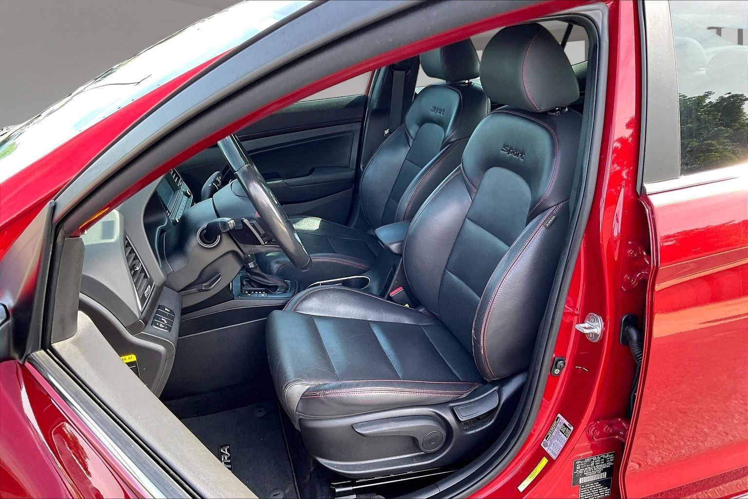 Used 2018 Hyundai Elantra Sport w/ Sport Premium Package 03 FWD image 21