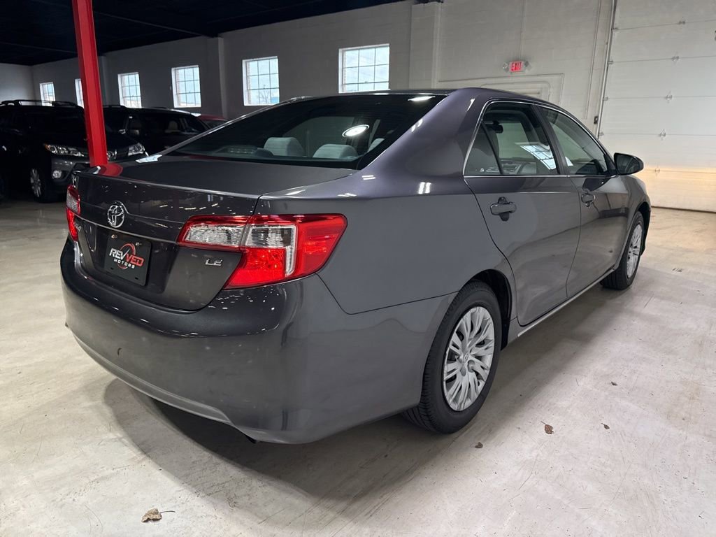 Used 2014 Toyota Camry LE FWD image 7