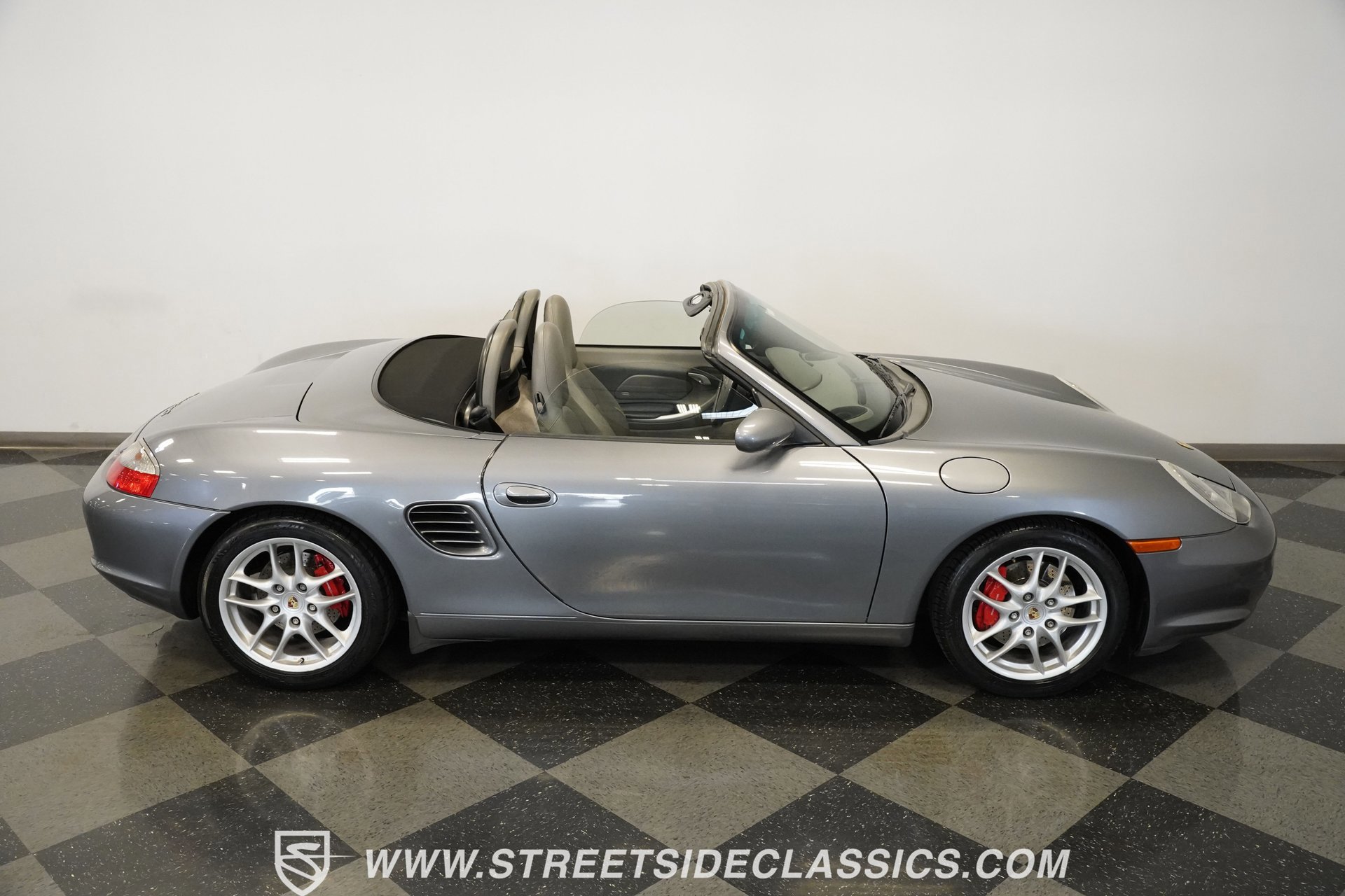 Used 2004 Porsche Boxster S image 21