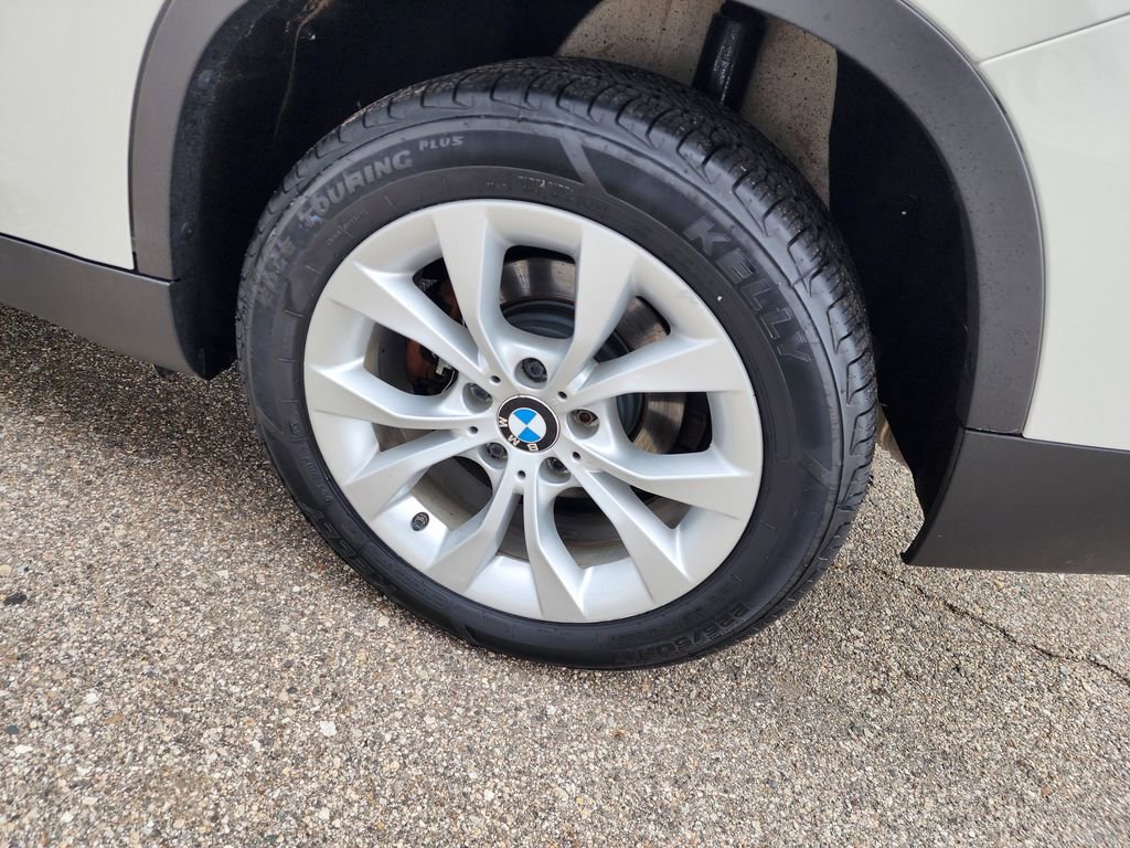 Used 2014 BMW X1 xDrive28i image 9