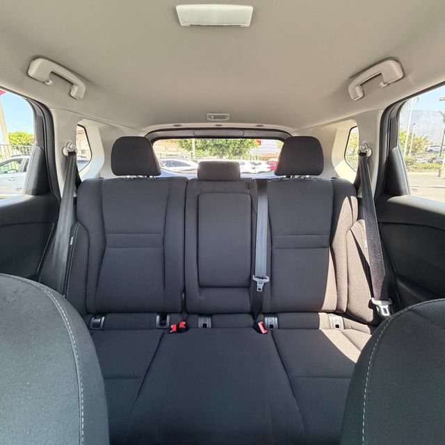 Used 2024 Nissan Rogue S FWD image 33