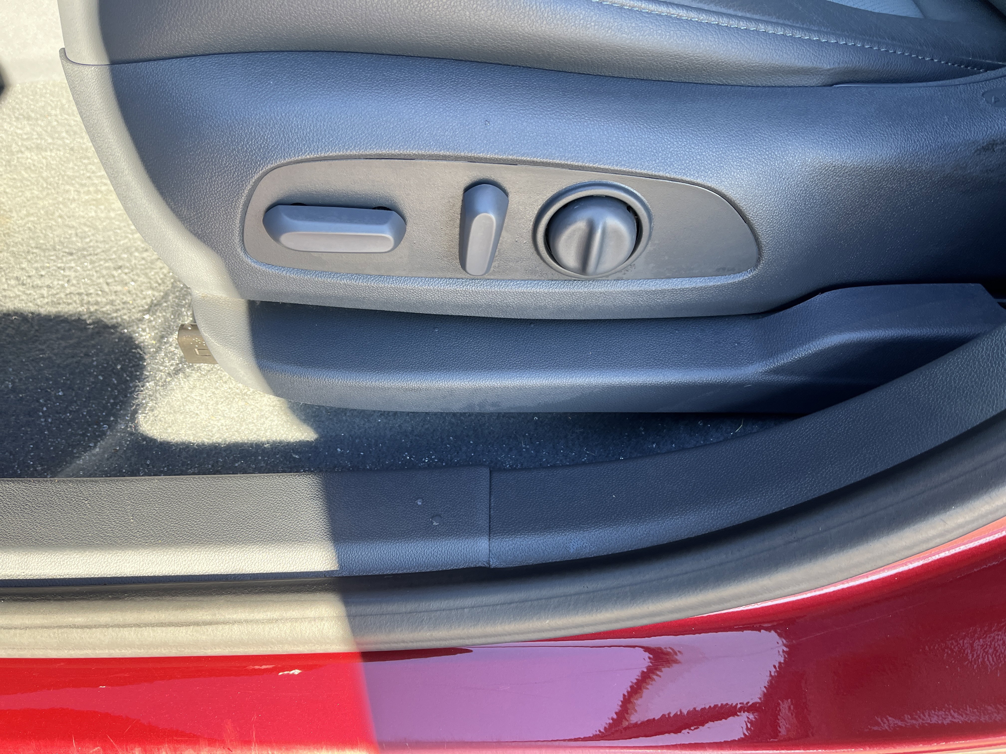 Used 2019 Chevrolet Blazer LT image 12