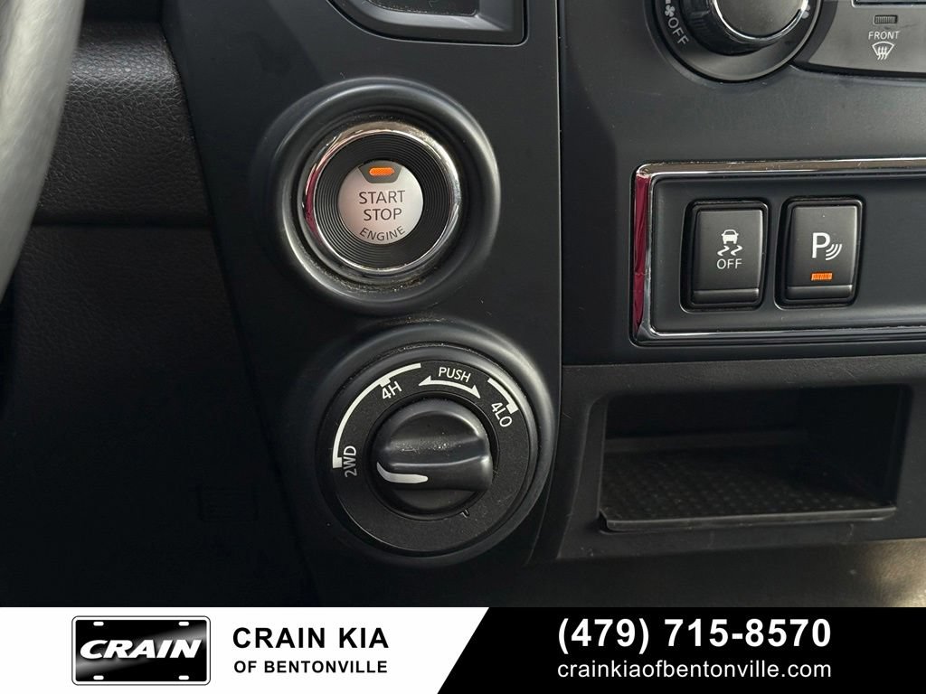 Used 2022 Nissan Titan SV AWD/4WD image 15