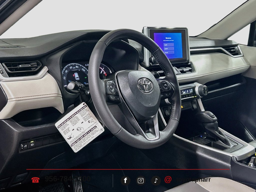 Used 2025 Toyota RAV4 XLE Premium FWD image 8