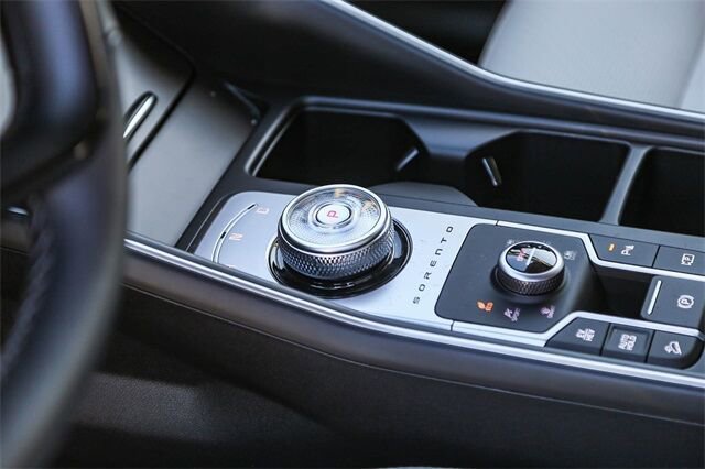 New 2026 Kia Sorento EX w/ EX Premium Package AWD/4WD image 17