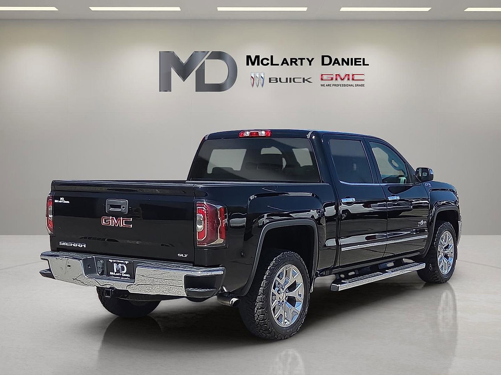 Certified 2017 GMC Sierra 1500 SLT w/ Texas SLT Premium Package image 5