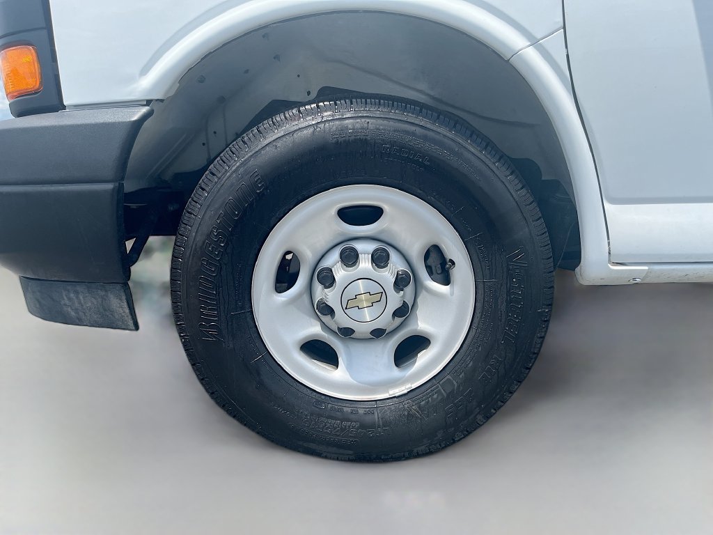 Used 2025 Chevrolet Express 2500 Extended w/ Safety Package RWD image 26
