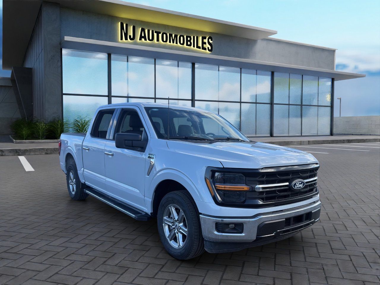 Used 2025 Ford F150 XLT w/ Equipment Group 301A Standard image 1