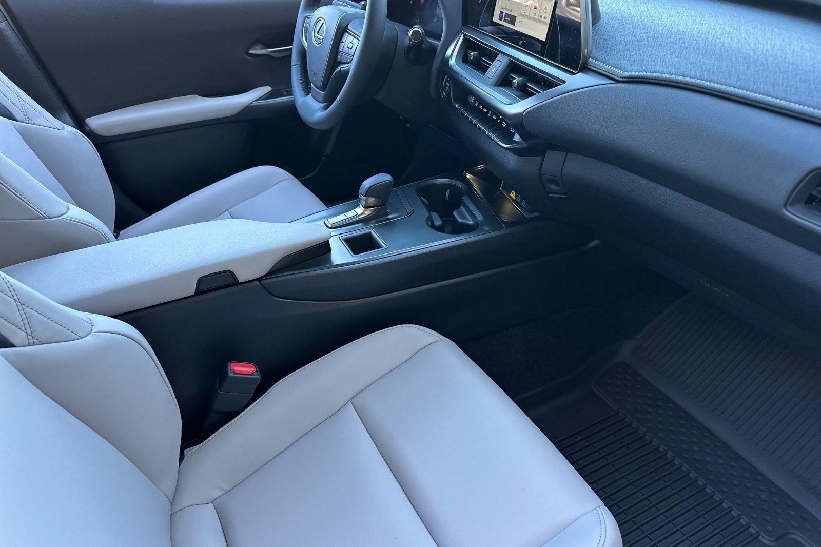 New 2026 Lexus UX 300h FWD image 26