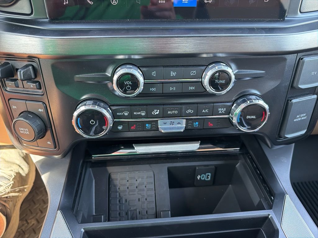 Used 2024 Ford F450 Lariat w/ Lariat Ultimate Package image 16