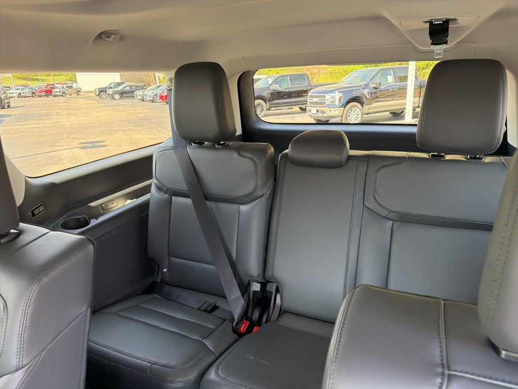 New 2026 Ford Expedition Max Active image 20