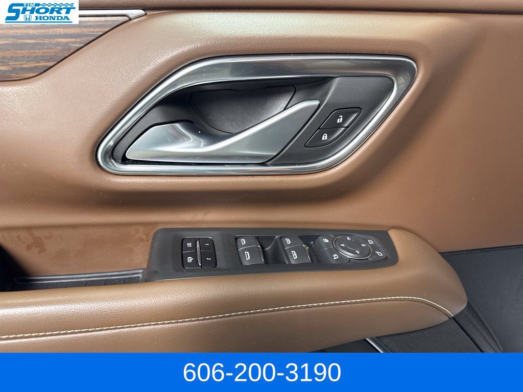 Used 2022 Chevrolet Suburban High Country AWD/4WD image 31