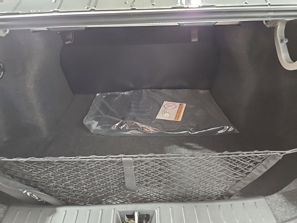 New 2025 Nissan Versa S w/ Trunk Package image 22