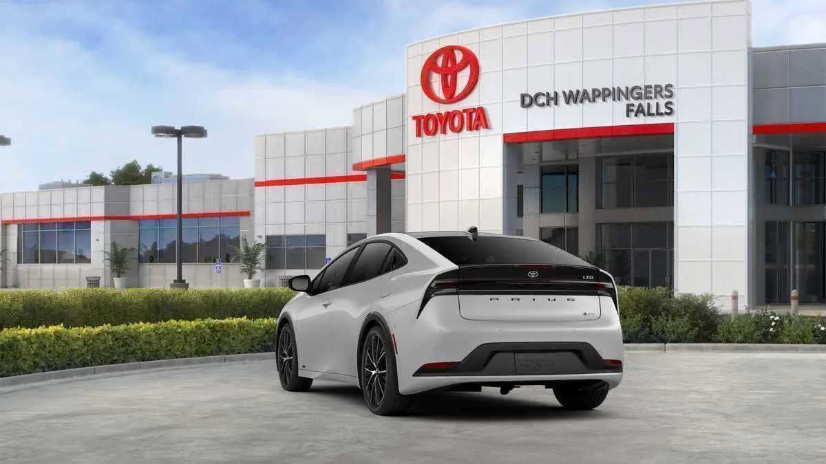 New 2026 Toyota Prius Limited AWD/4WD image 9