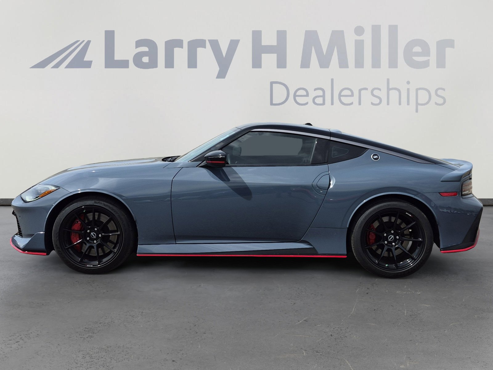 Used 2024 Nissan Z NISMO w/ Floor Mat Package image 2