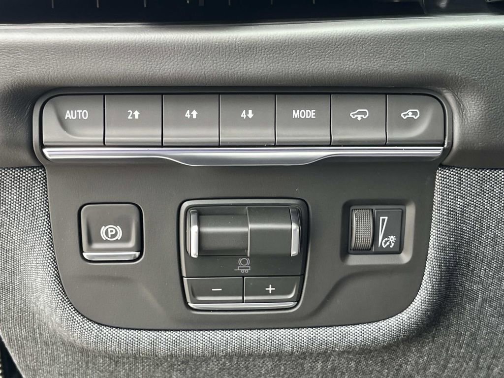New 2026 Cadillac Escalade ESV Platinum Sport AWD/4WD image 32