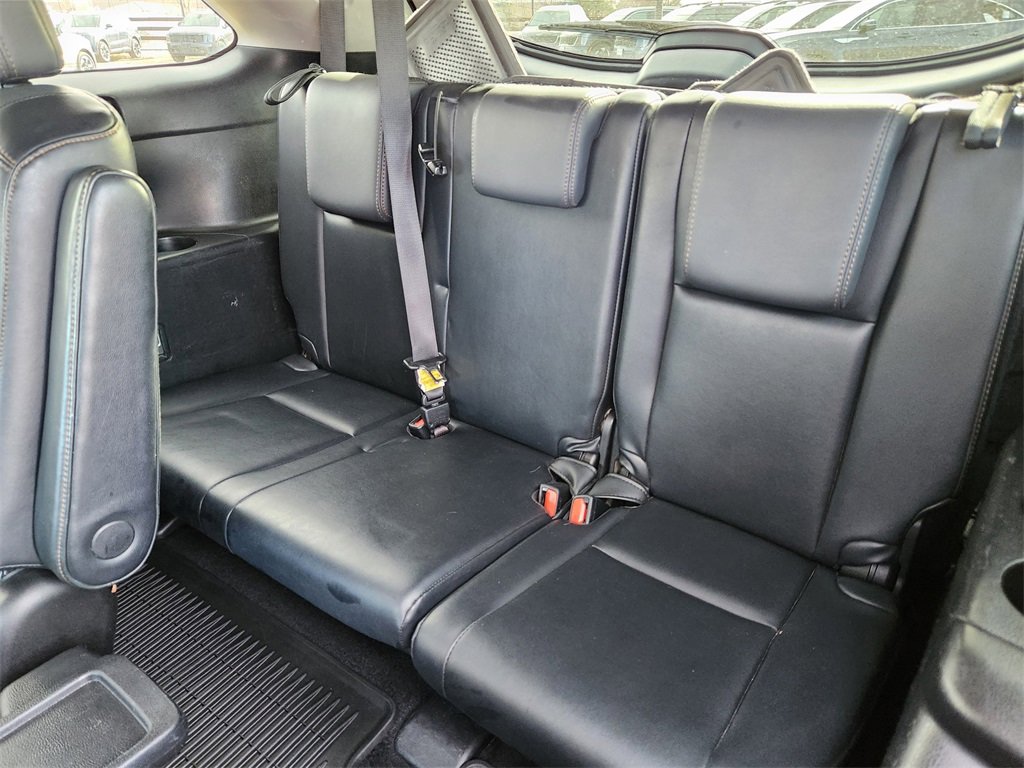 Used 2016 Toyota Highlander Limited Platinum image 10