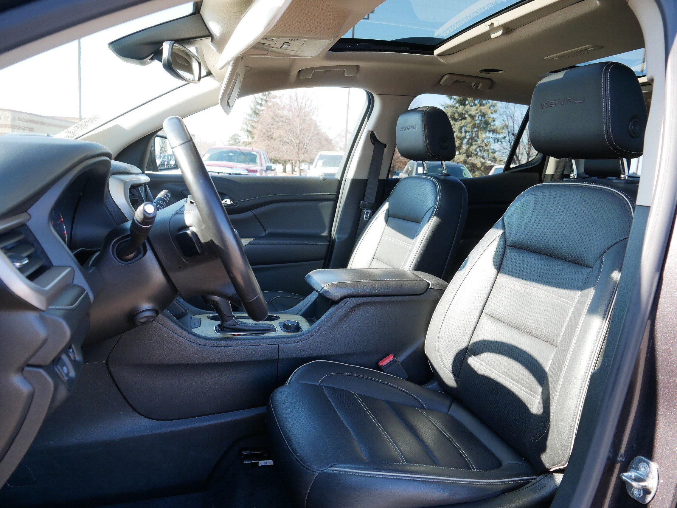 Used 2019 GMC Acadia Denali w/ Technology Package image 33