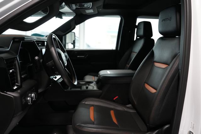 Used 2024 GMC Sierra 3500 AT4 w/ AT4 Premium Plus Package image 14