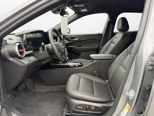Used 2025 Chevrolet Trax RS w/ Driver Confidence Package image 9