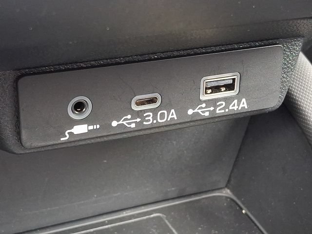Certified 2025 Subaru Forester Premium AWD/4WD image 18