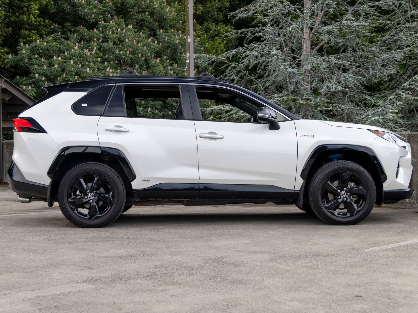 Used 2019 Toyota RAV4 XSE AWD/4WD image 12