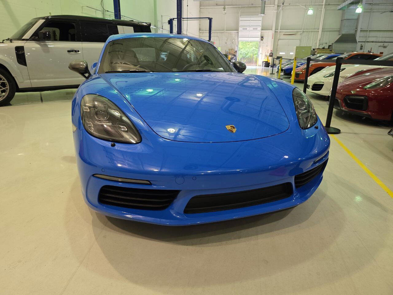 Used 2023 Porsche 718 Cayman w/ Premium Package RWD image 45