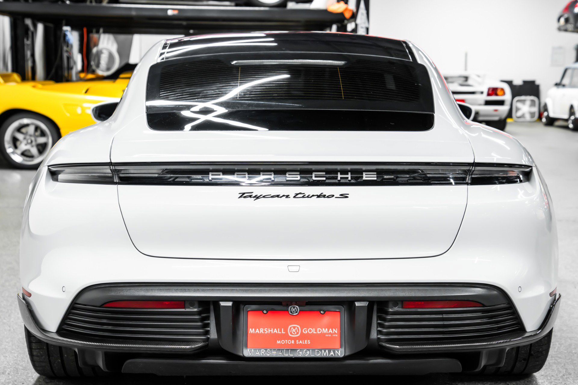 Used 2022 Porsche Taycan Turbo S image 7