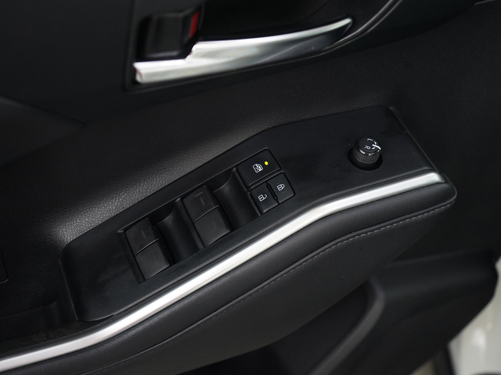 Used 2022 Toyota Highlander XLE image 22