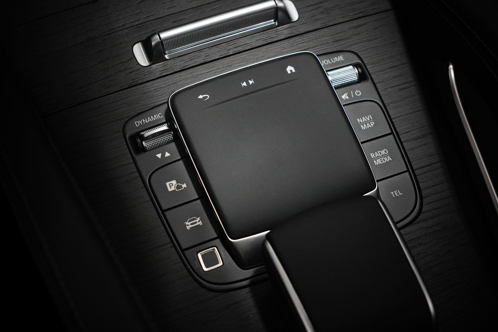 New 2026 Mercedes-Benz GLE 53 AMG 4MATIC Coupe image 32