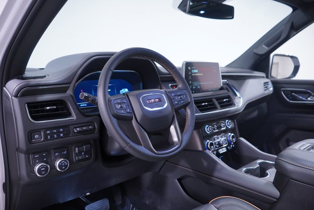 Used 2024 GMC Yukon AT4 w/ AT4 Premium Plus Package image 6